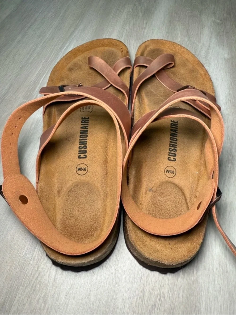 CUSHIONAIRE Size 9.5M Lara Cork footbed Sandal Rose Gold Genuine Leather strap